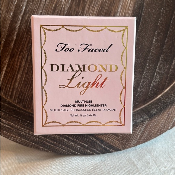 Too Faced Diamond Light Multi-Use Diamond Fire Highlighter • 12g / 0.42oz - Picture 7 of 8